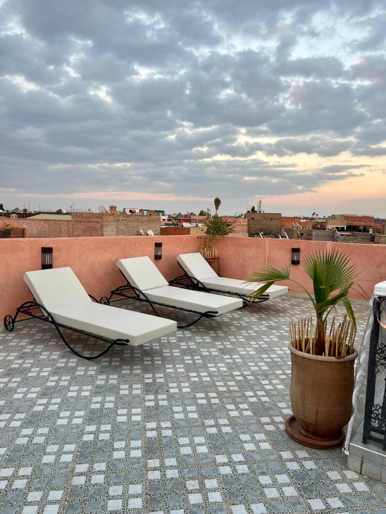 Riad Dar Lakbira 马拉喀什 外观 照片